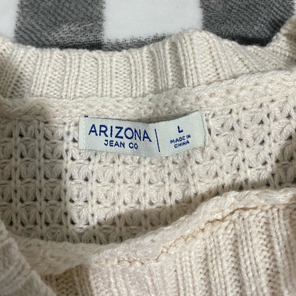 sweater - Picture 2 of 2